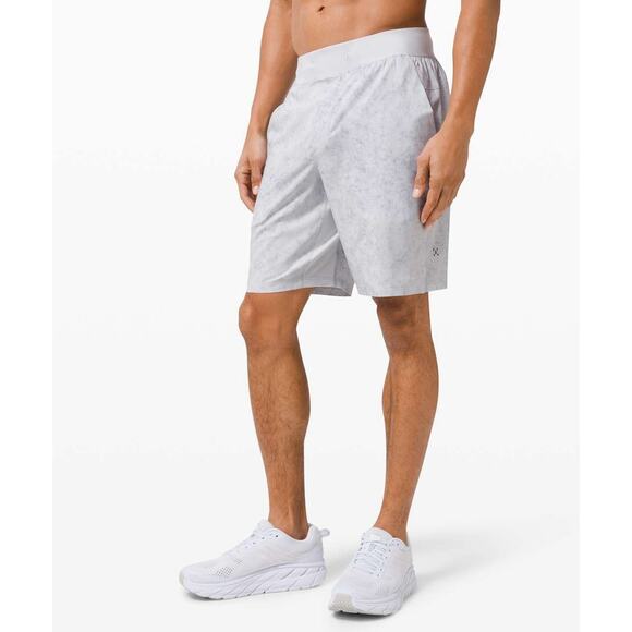 Lululemon T.H.E. Short 9" *Linerless Gravel Dust Alpine White Multi Large - Picture 2 of 9